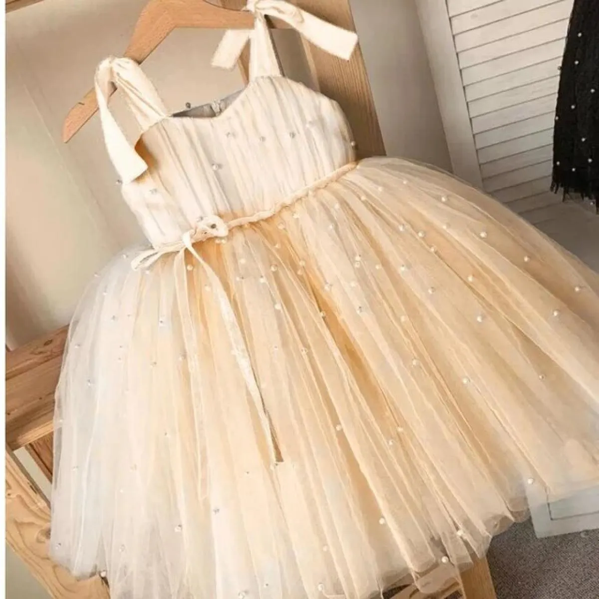 Abito da festa di Natale per ragazza Abito da principessa di compleanno elegante senza maniche in tulle verde Abito da cerimonia