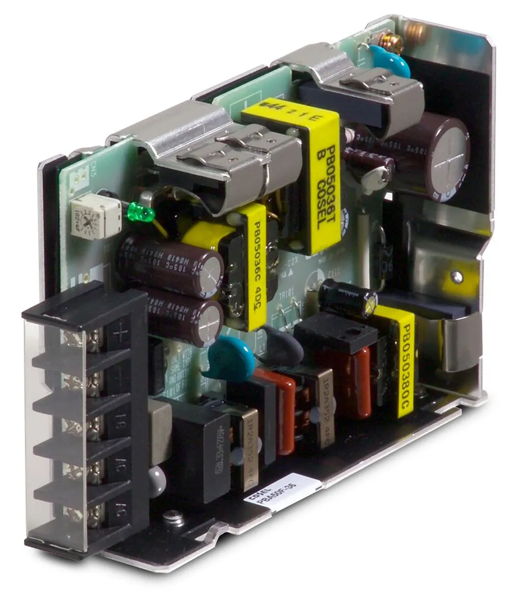 Alimentatore switching Cosel PBA50F-36, 50W, ingresso 120 → 370 V dc, 85 → 264 V ac, uscita 36V cc, 1.4A