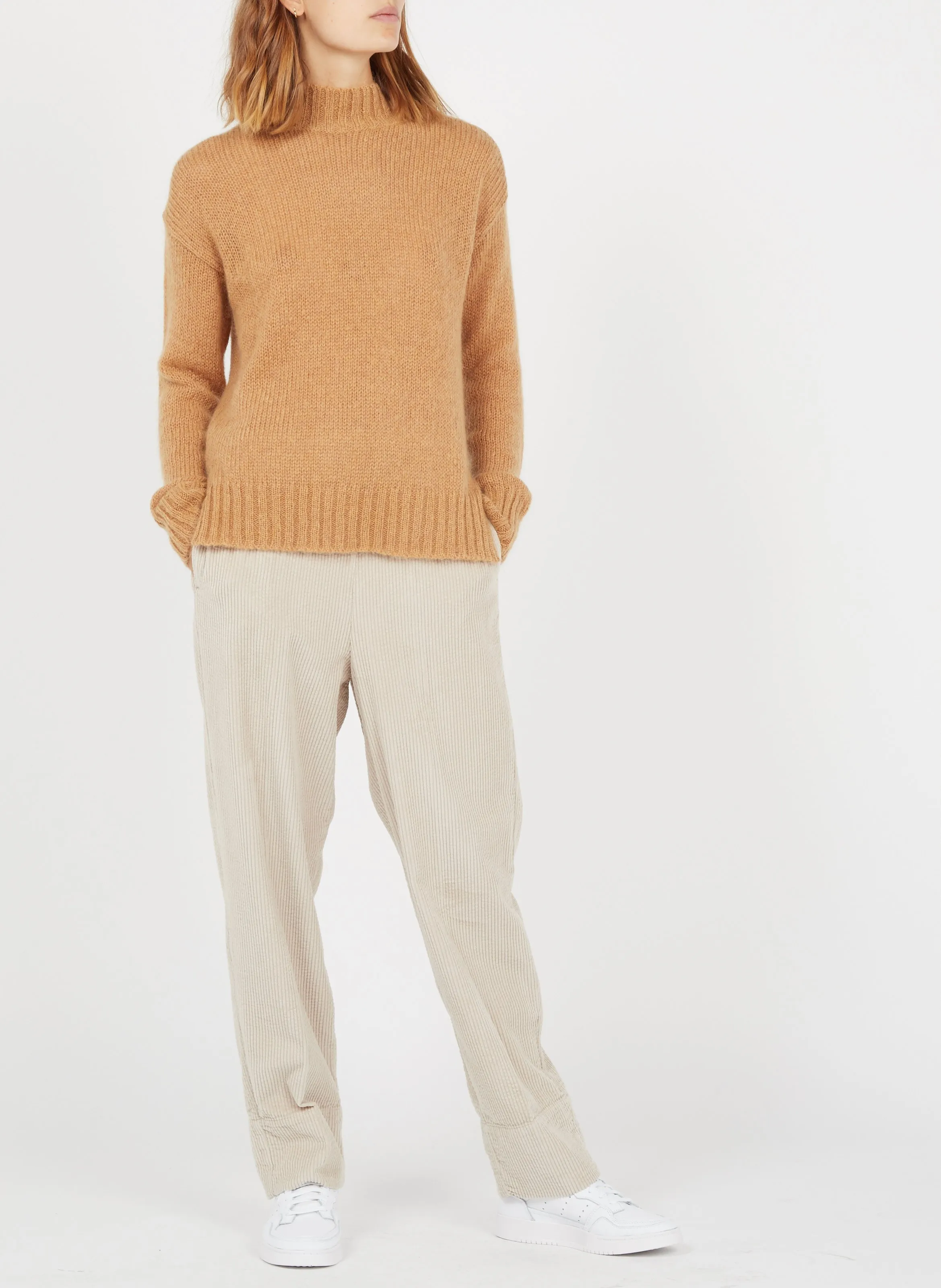  AMERICAN VINTAGE   PADOW - Pantaloni larghi a vita alta in velluto a coste | Beige