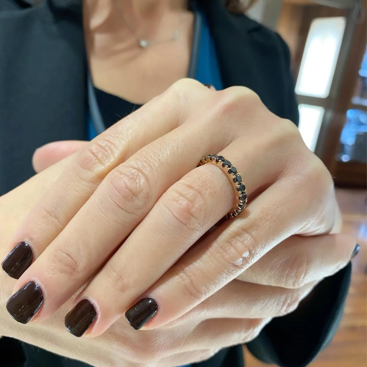 Anello da donna veretta a giro in oro rosa con diamanti neri - Simmi Gioielli