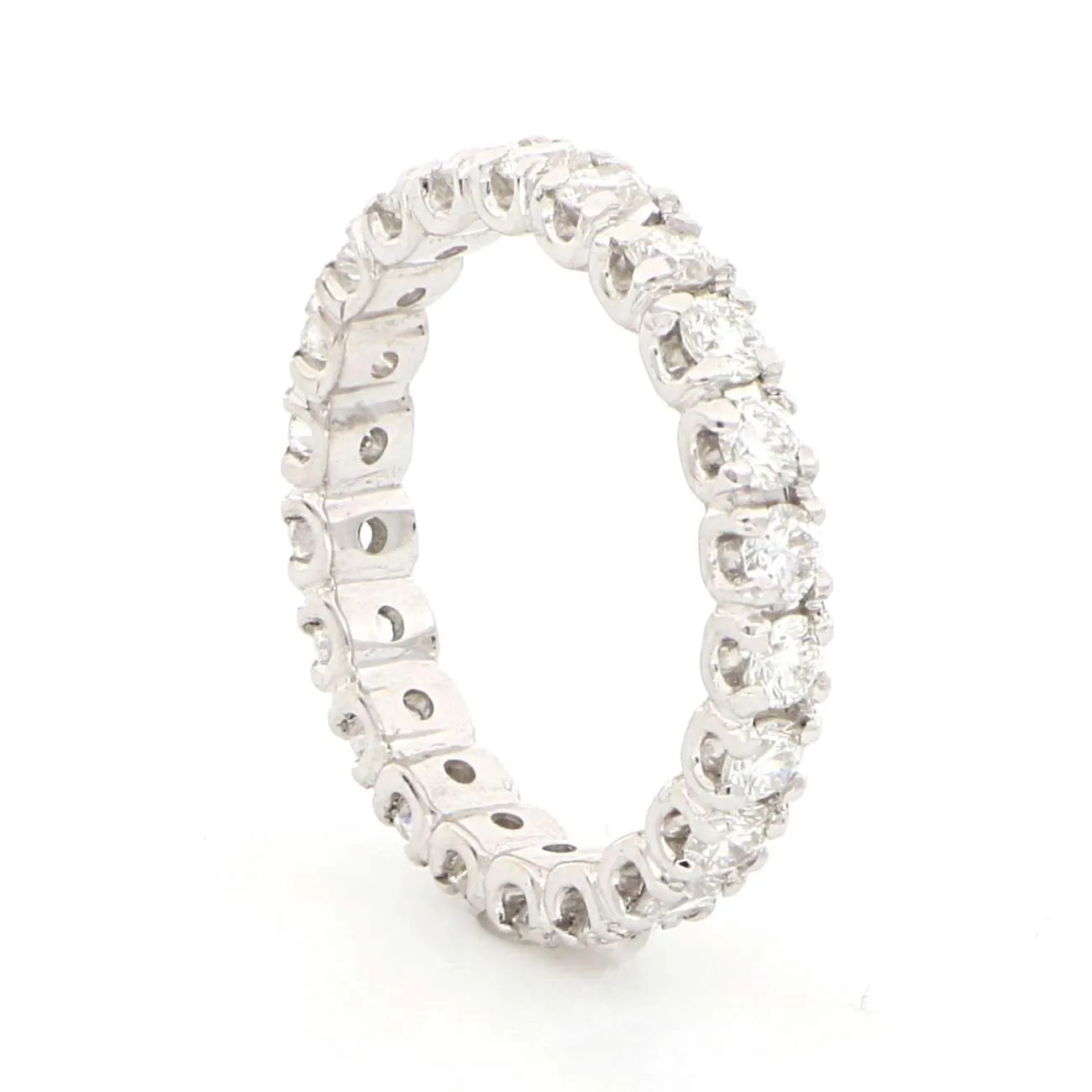 Anello Eternity in Oro Bianco e Diamanti ref. AN2108