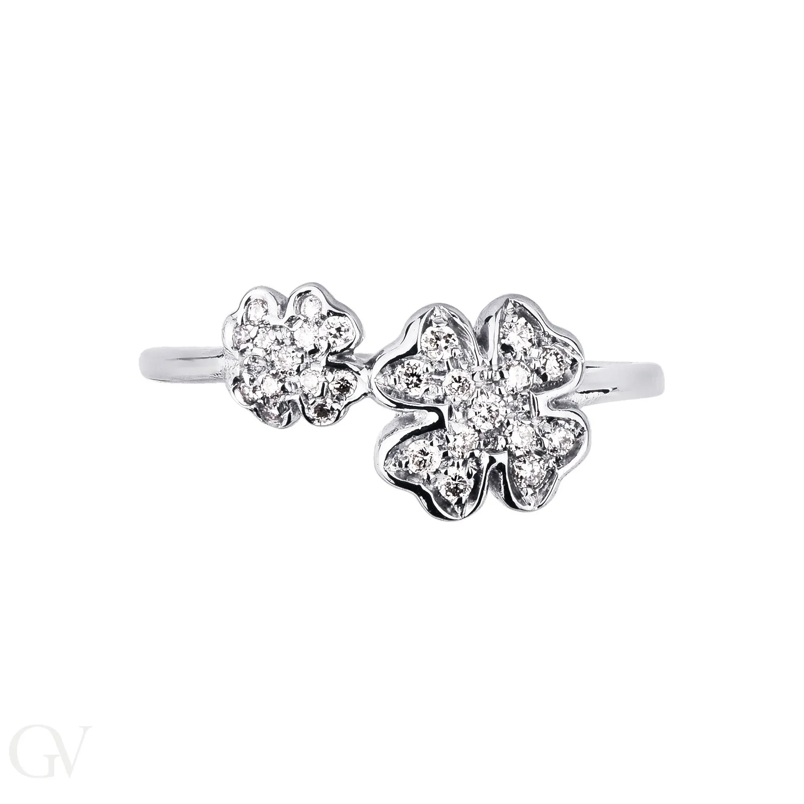 Anello in oro bianco 18k con Quadrifogli in diamanti