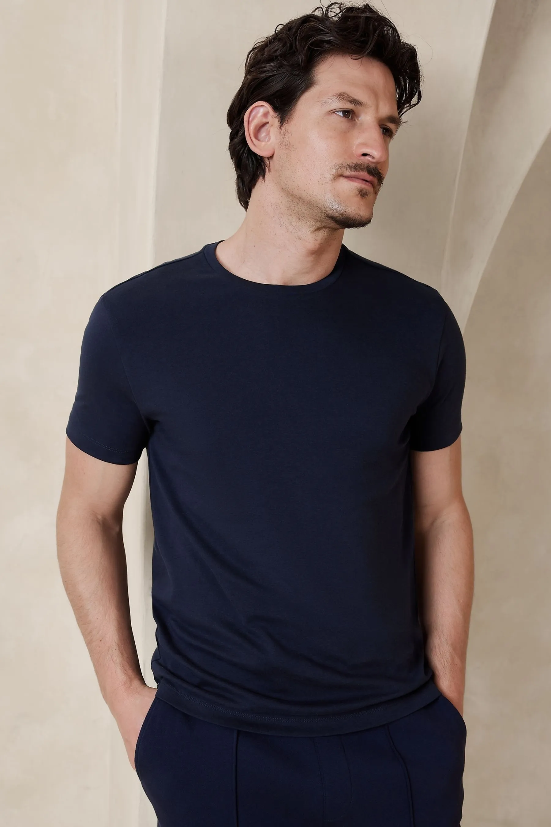 Banana Republic - T-shirt in Manica corta di cotone