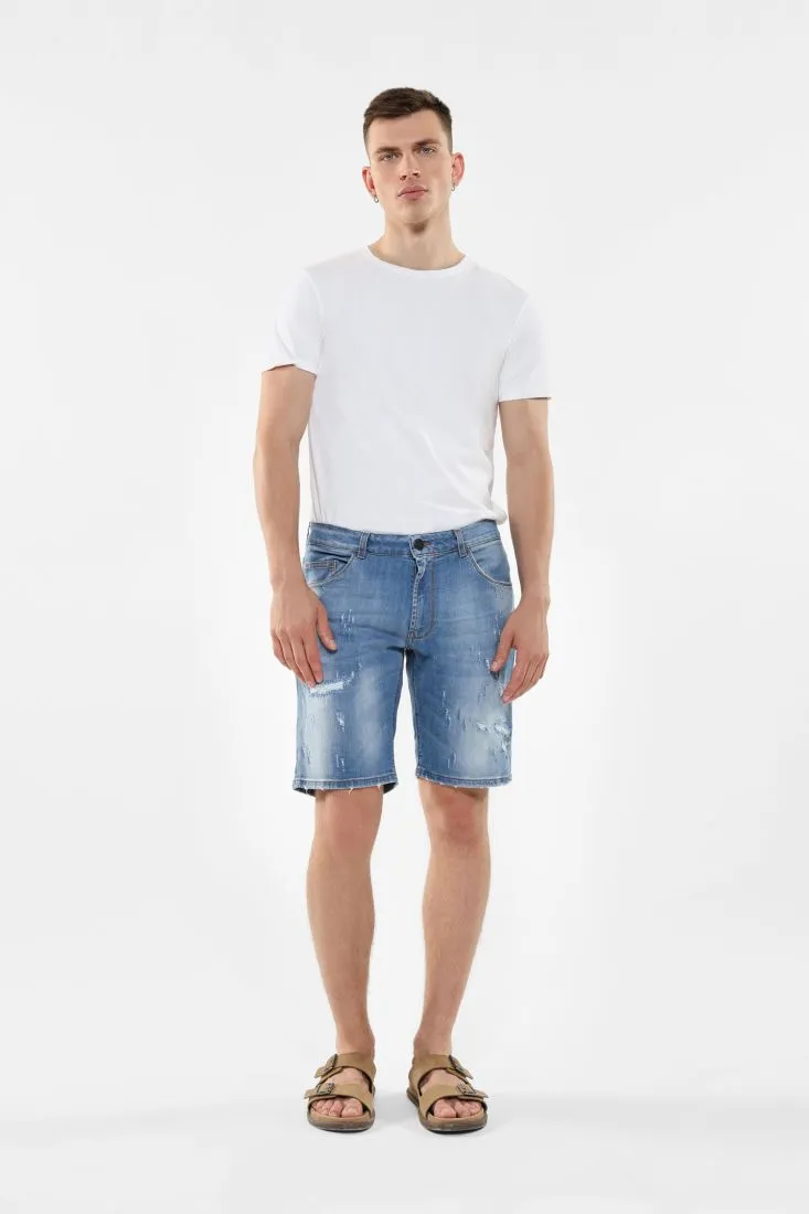 Bermuda jeans effetto délavé con abrasioni