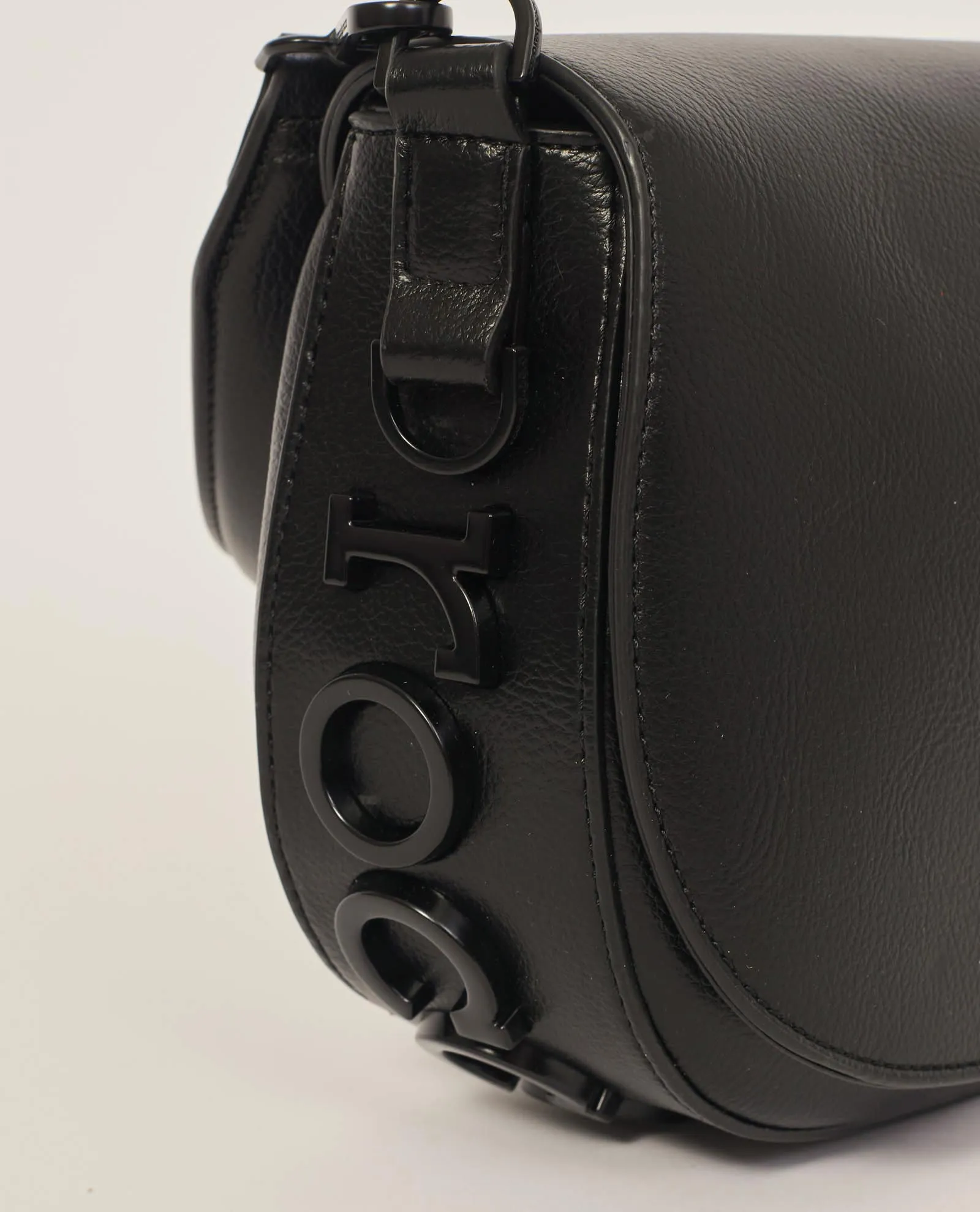 Borsa a spalla Nina di Roccobarocco con logo lettering