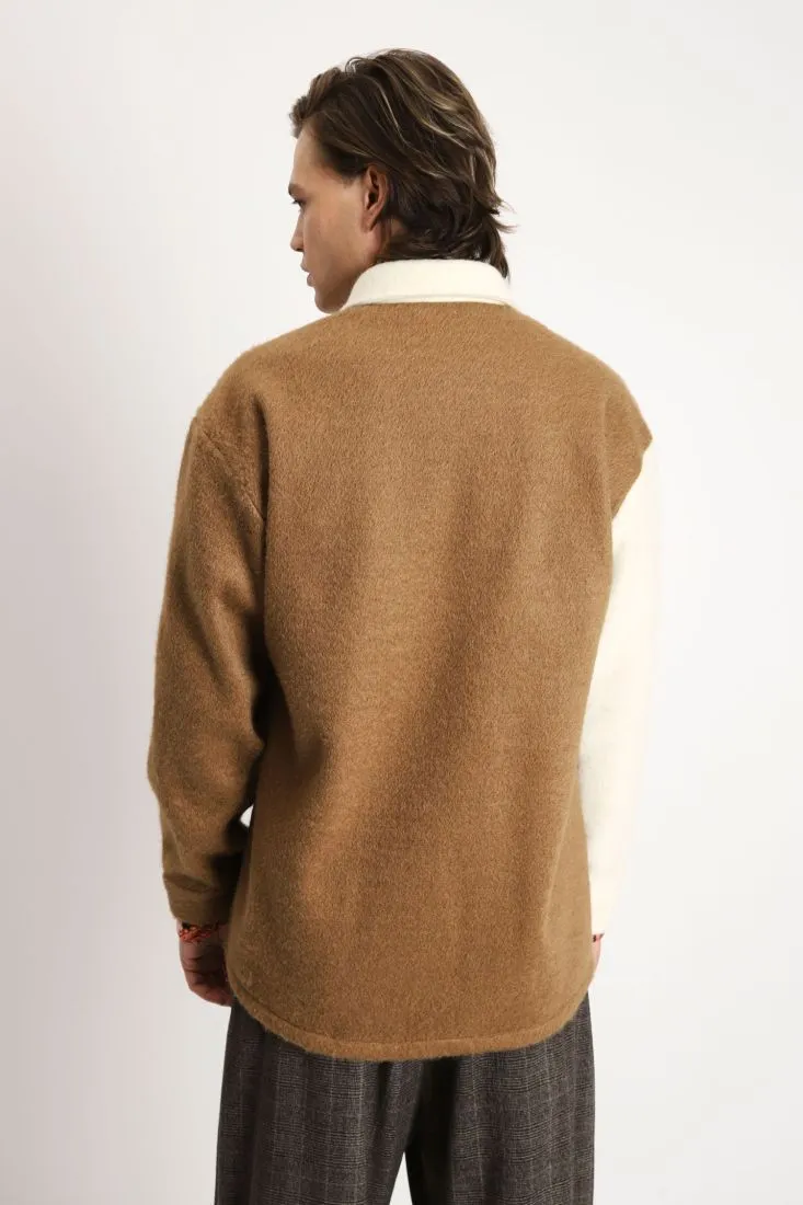 Camicia bicolor con tasche applicate