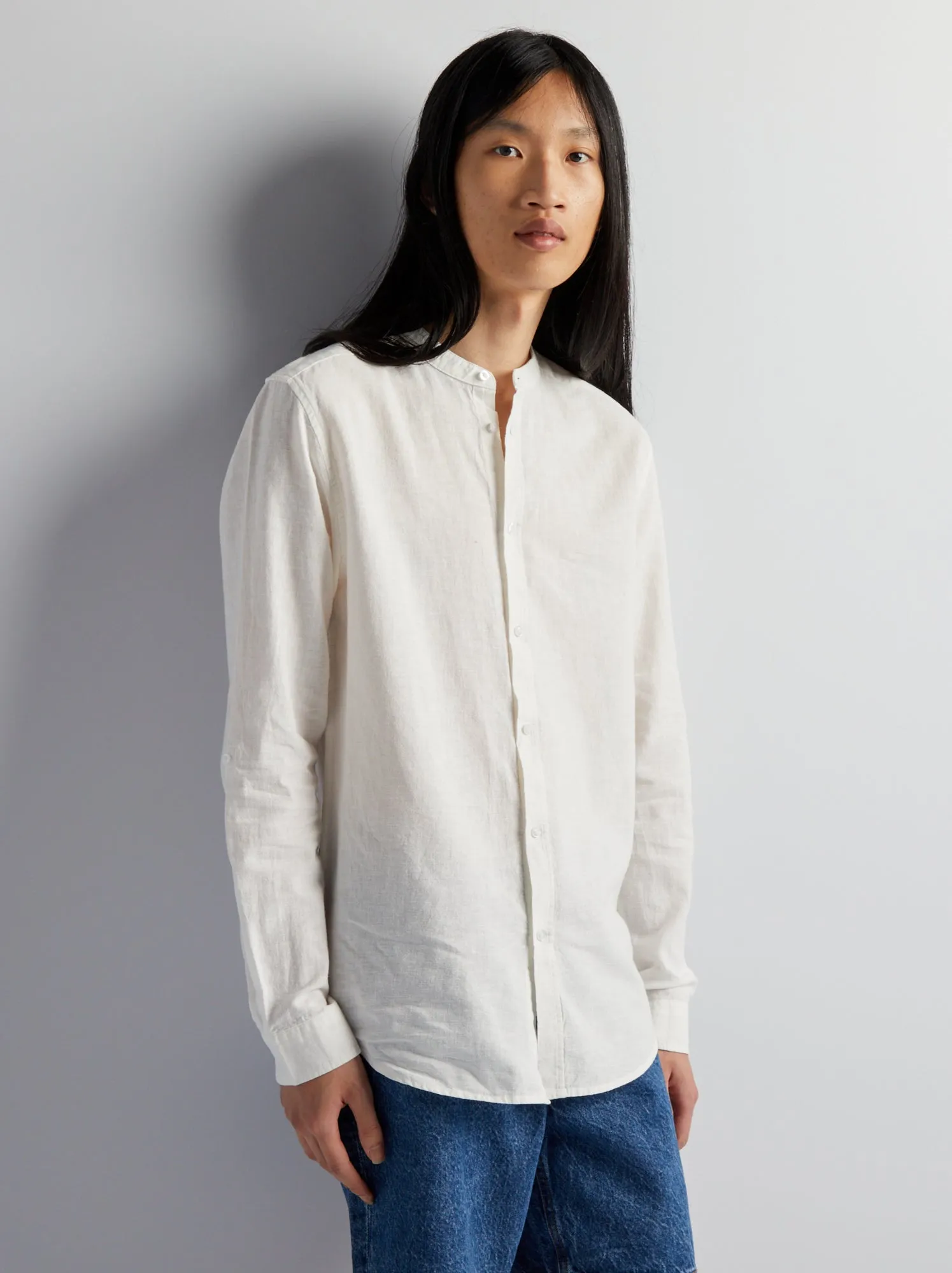 Camicia con collo alla coreana tinta unita - BIANCO