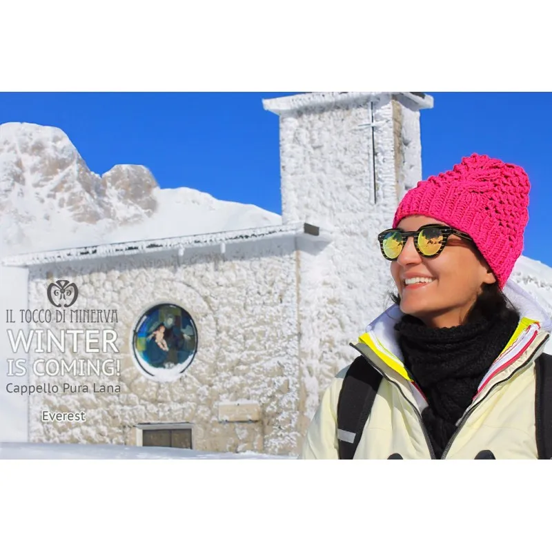 Cappello donna nero in lana biologica Bio - Realizzato a mano