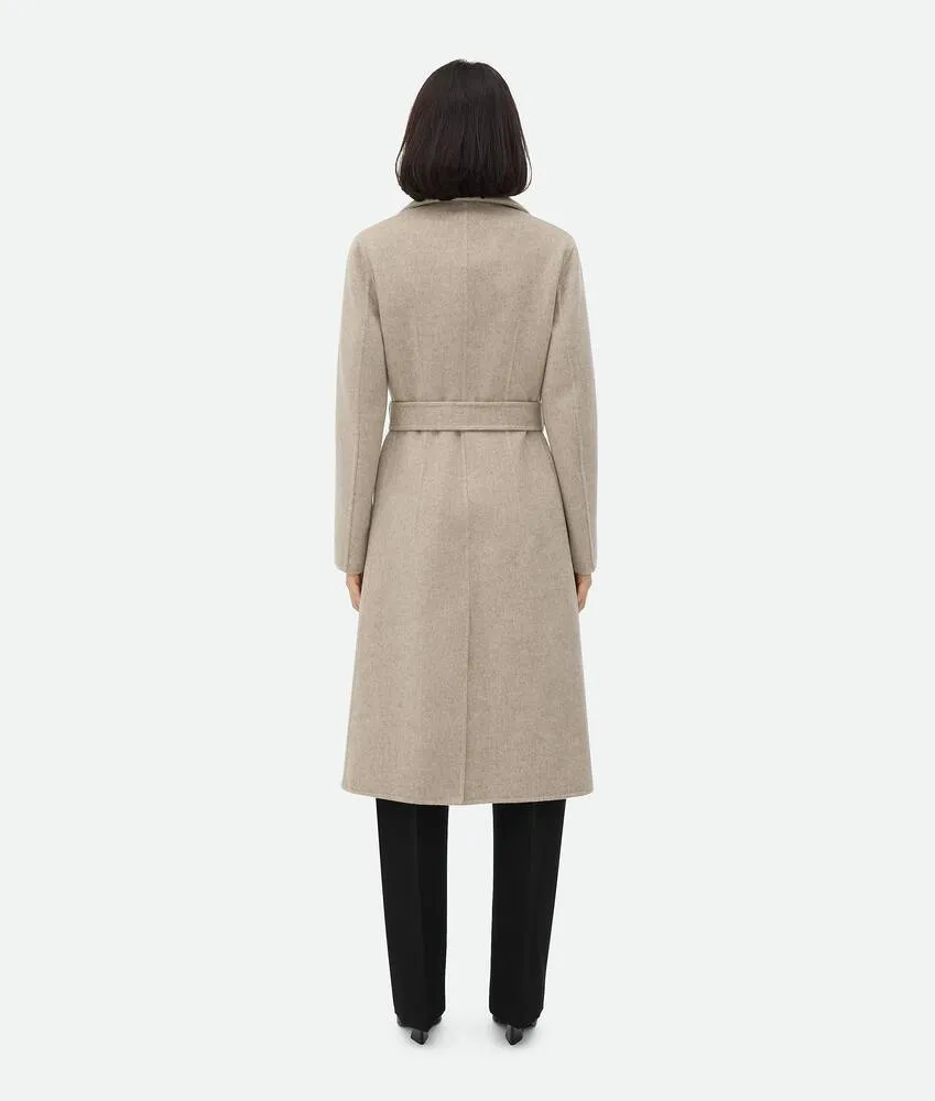 Cappotto in morbido cashmere doppio 