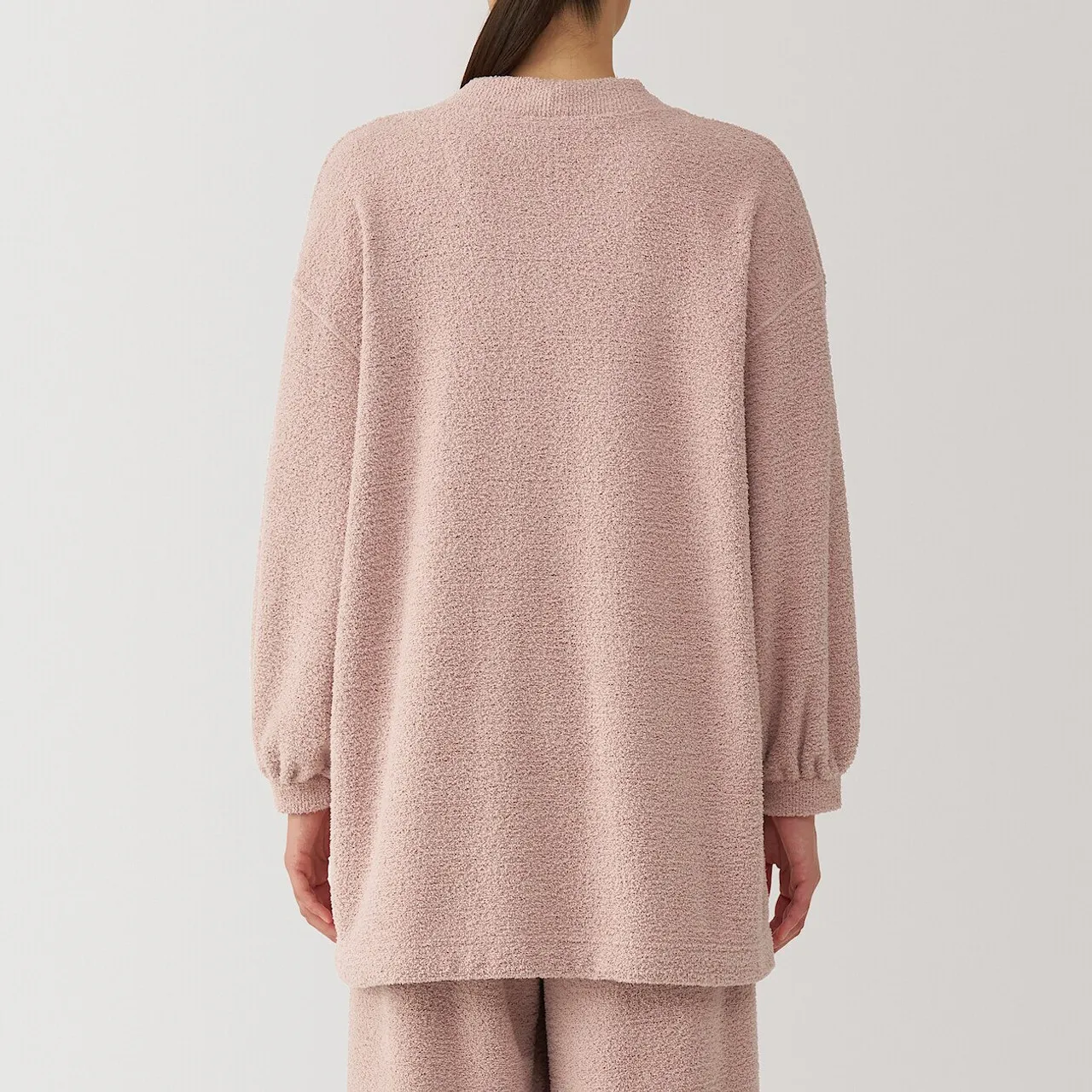 Cardigan in pile lavorato a maglia liscia da donna