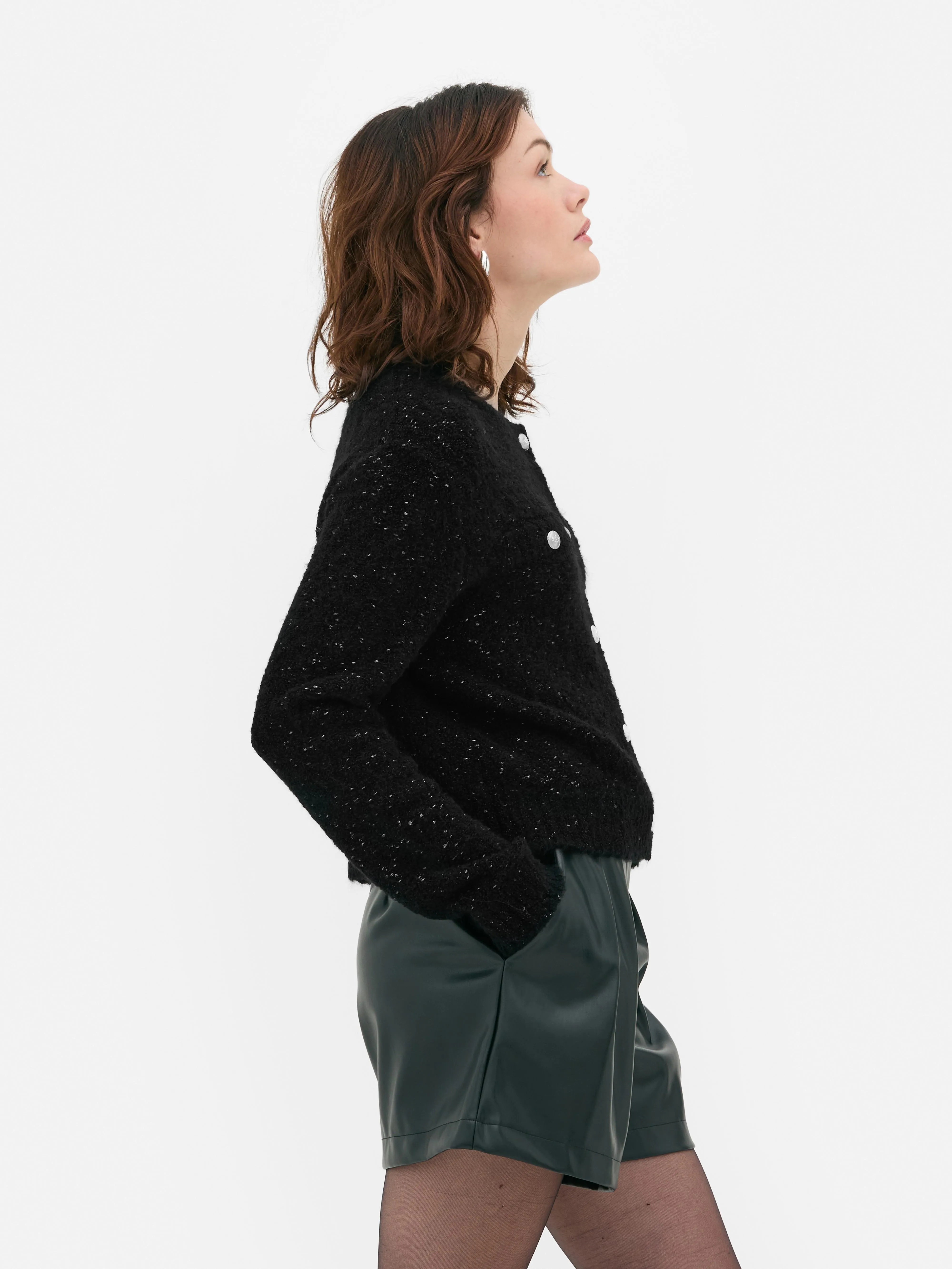 Cardigan scintillante con bottoni