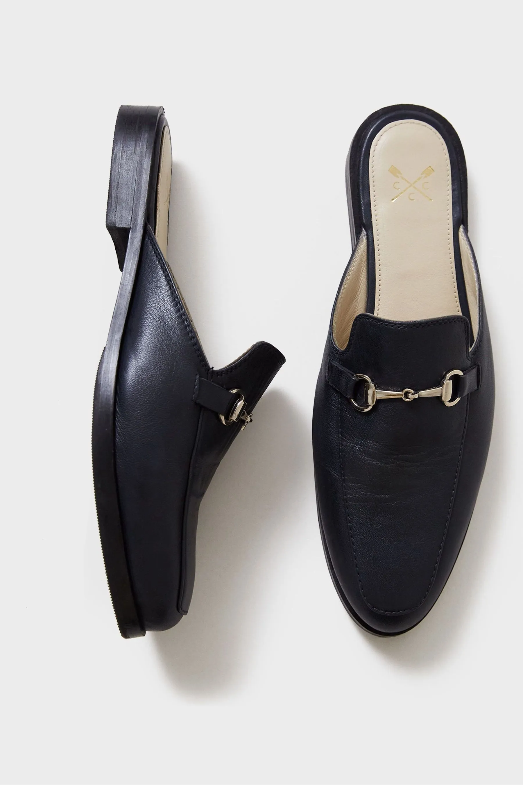 Crew Clothing - Mocassini in pelle aperti sul retro