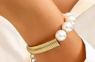 Elegante braccialetto con perle artificiali, colore oro