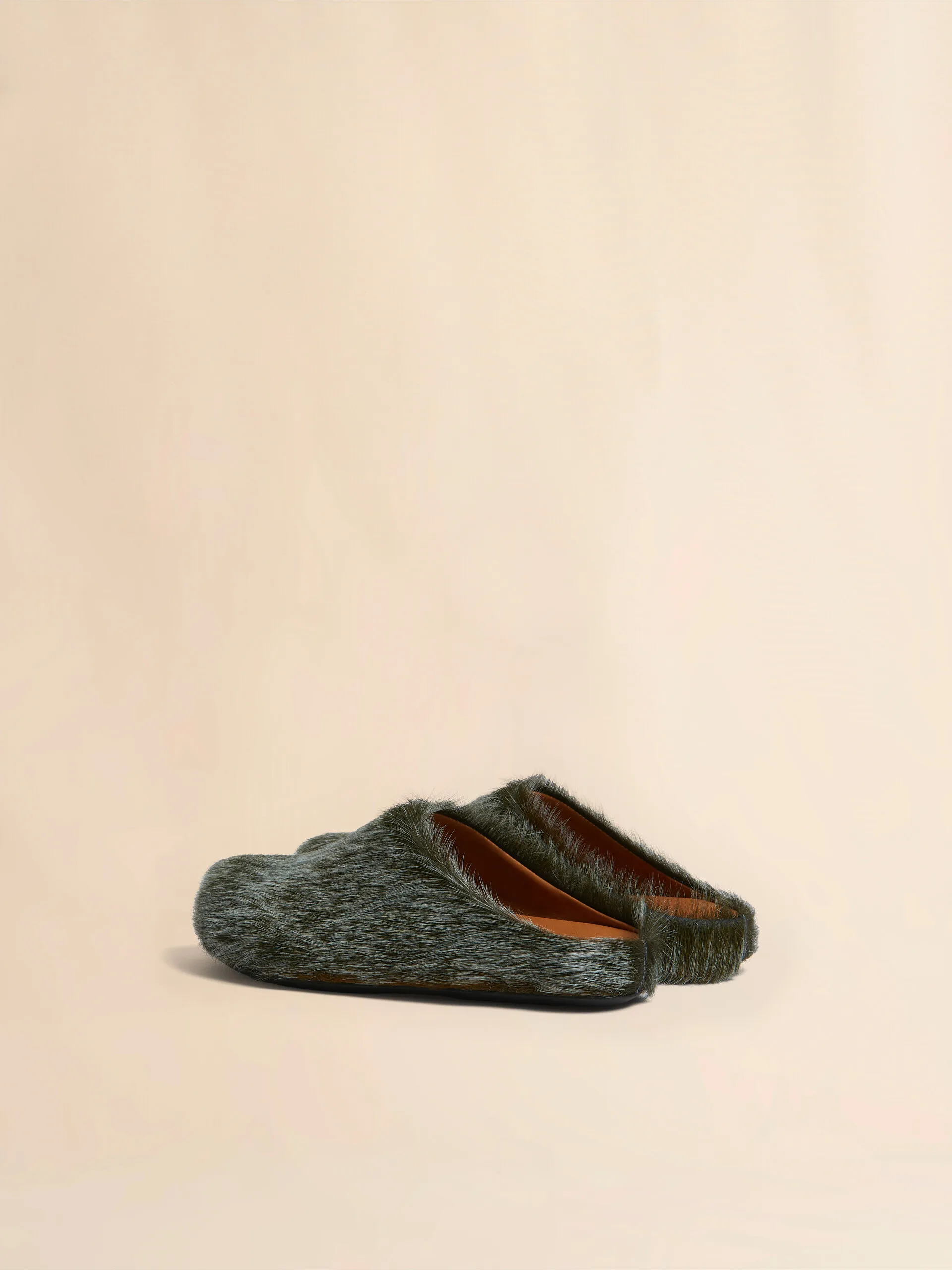 Fussbett sabot in vitello a pelo lungo grigio blu