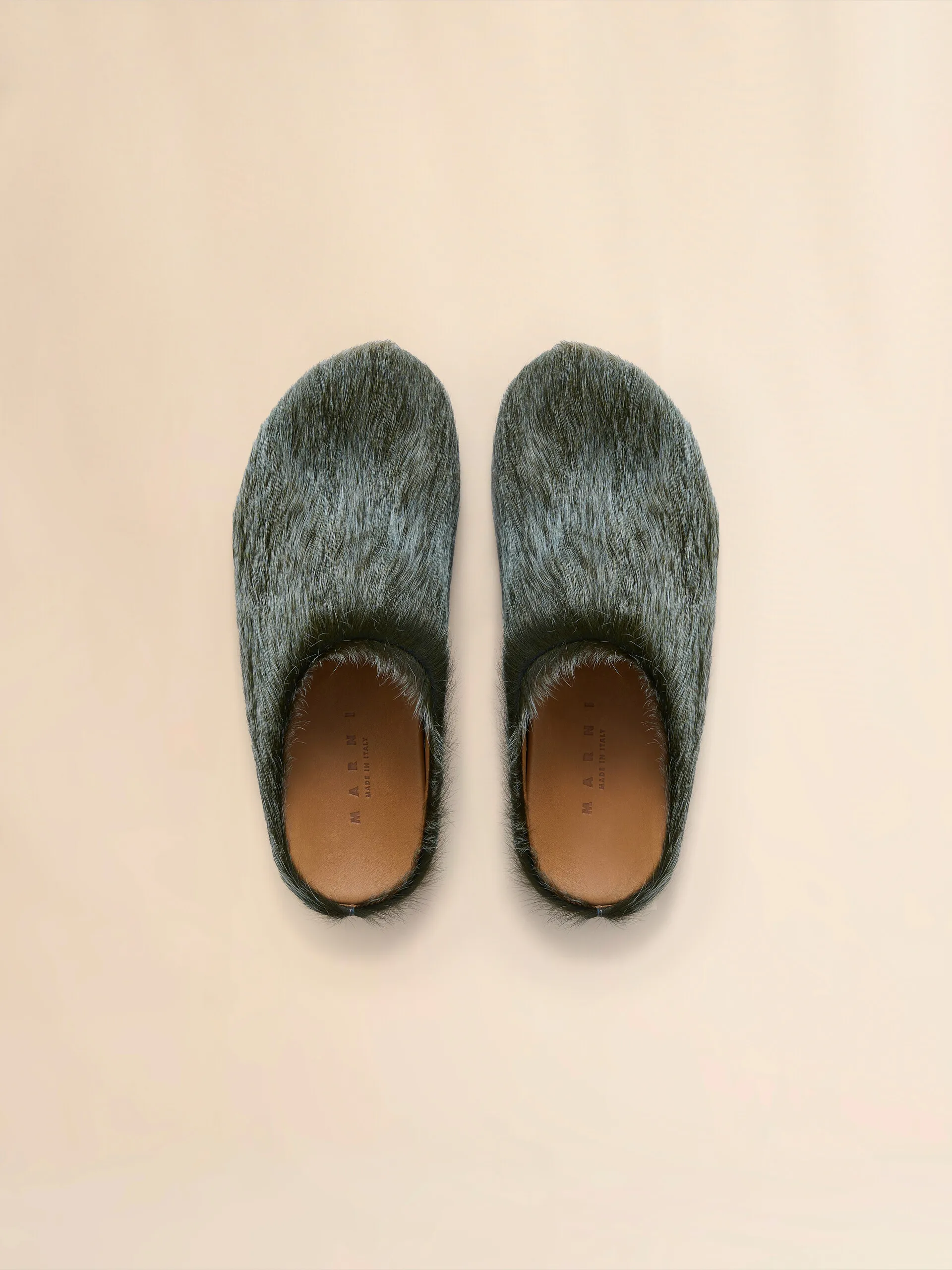Fussbett sabot in vitello a pelo lungo grigio blu