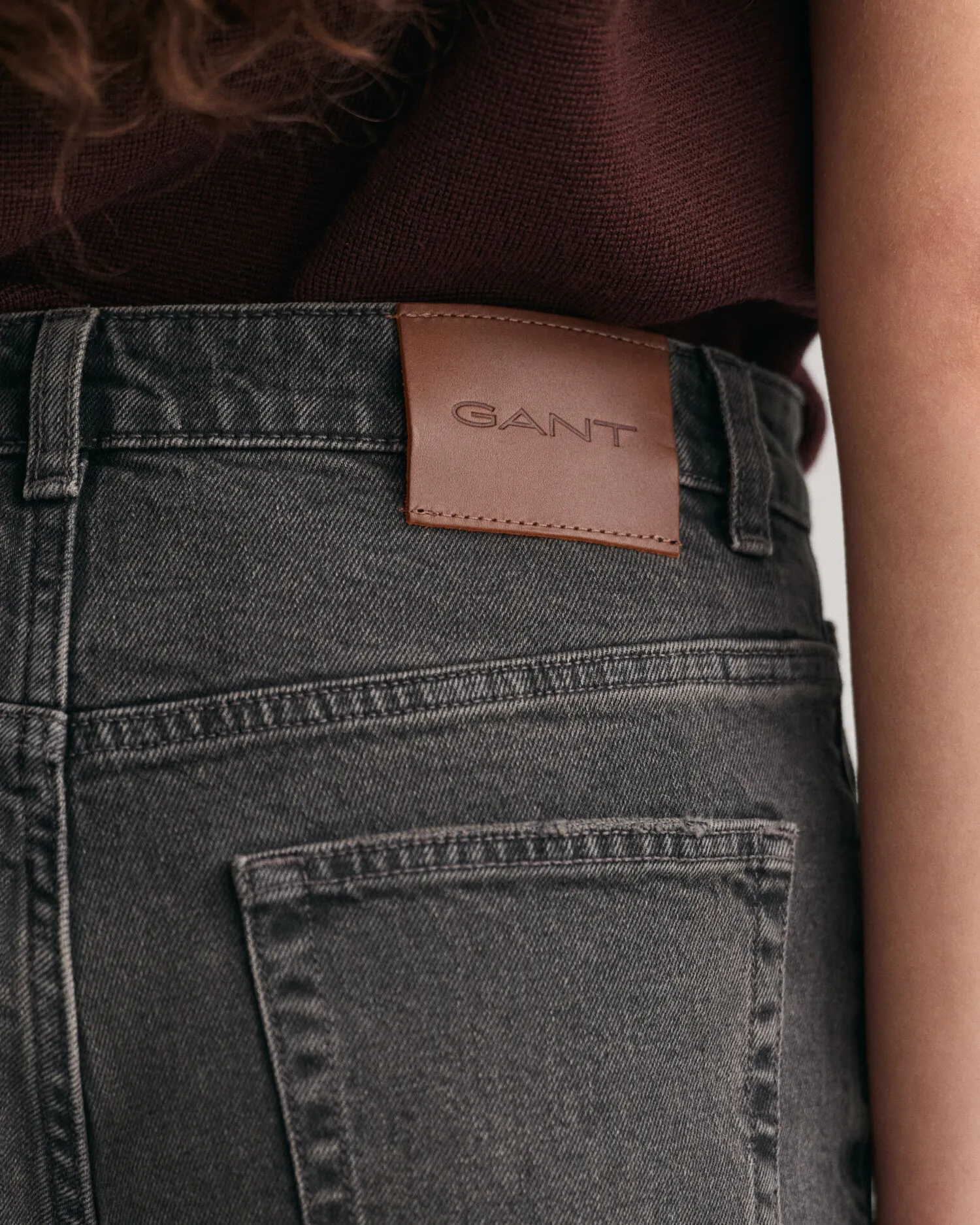 Jeans alla caviglia con gamba dritta    