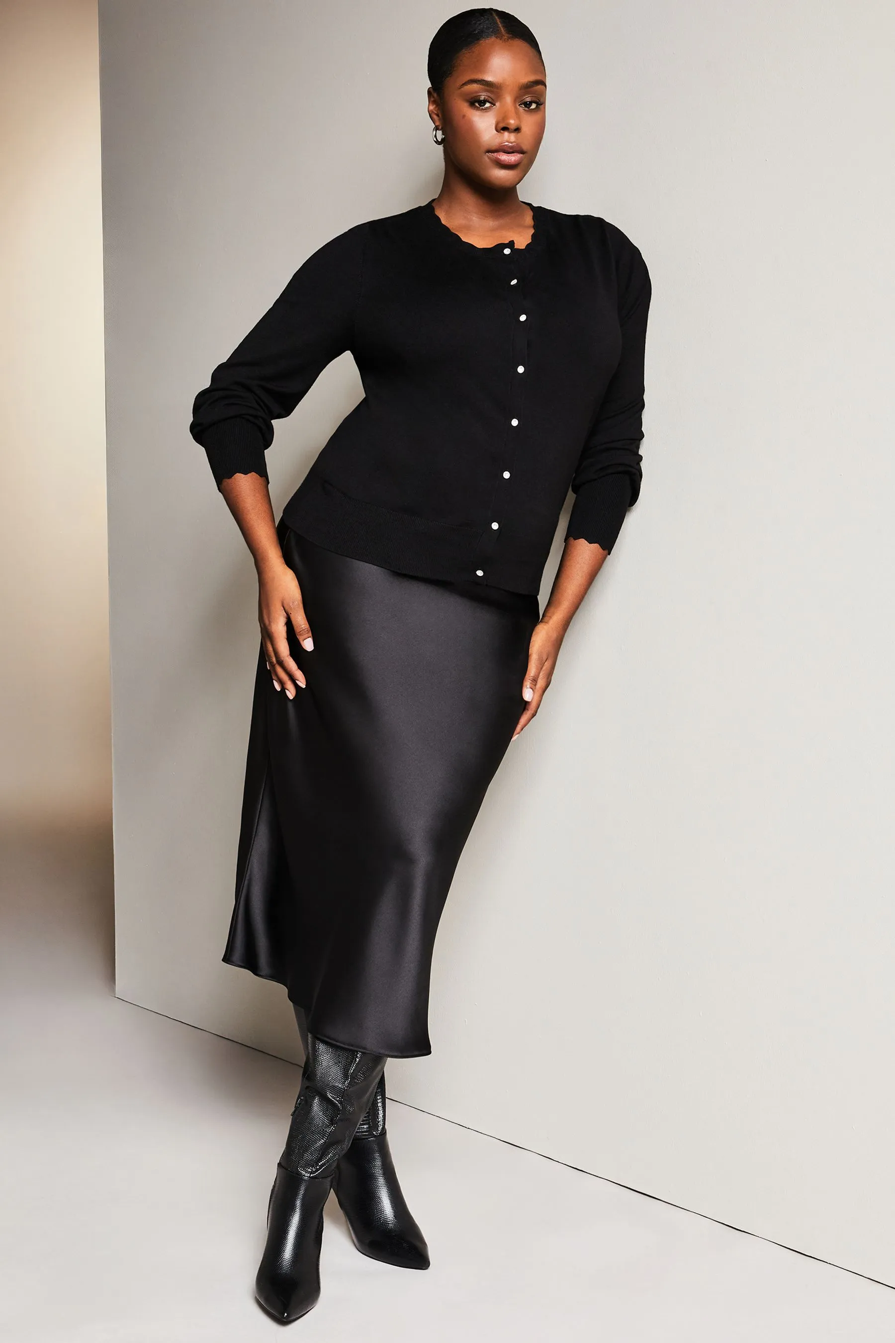 Lipsy - Cardigan Girocollo Con bottoni smerlato