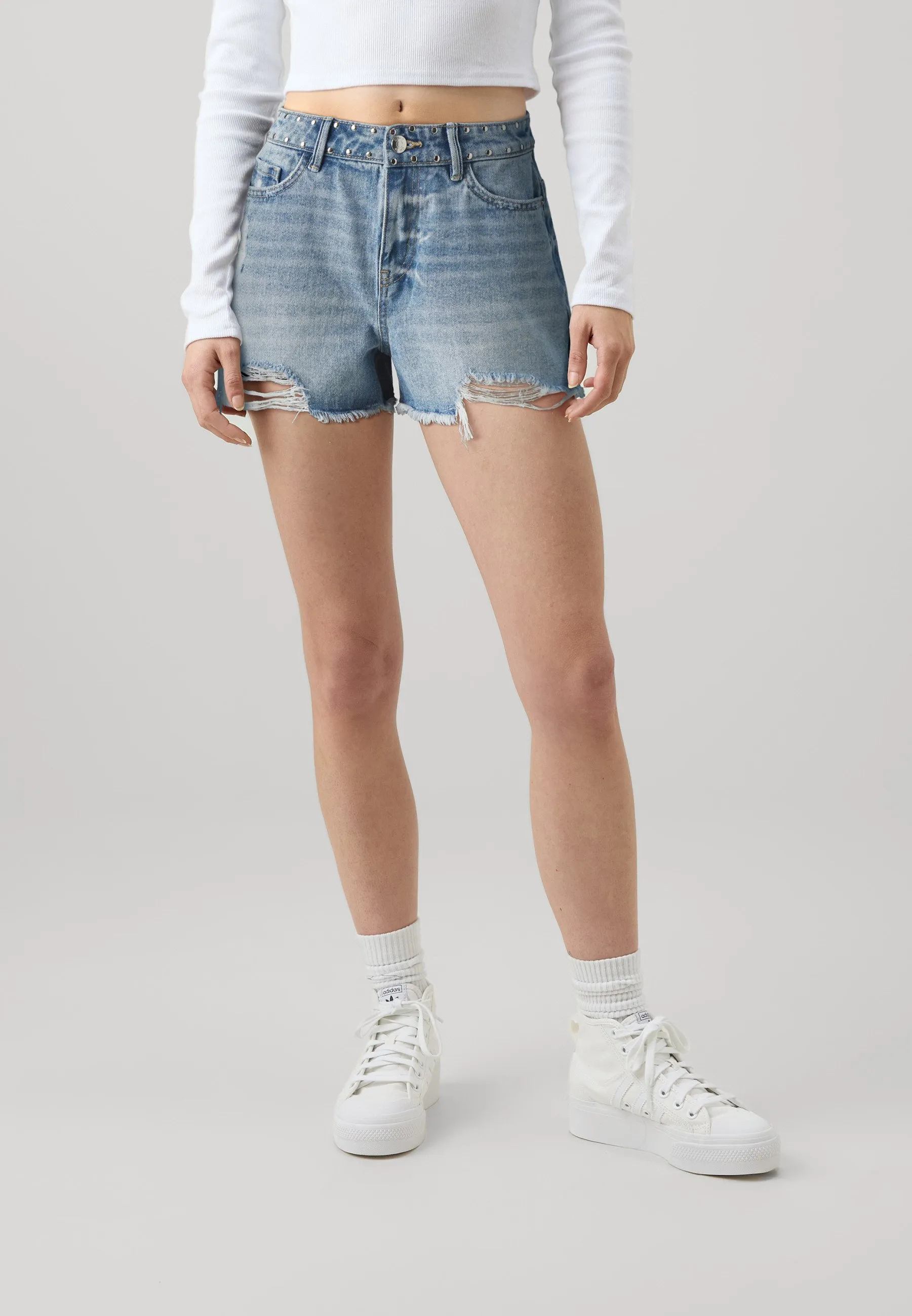 ONLPACY STUDDED - Shorts di jeans