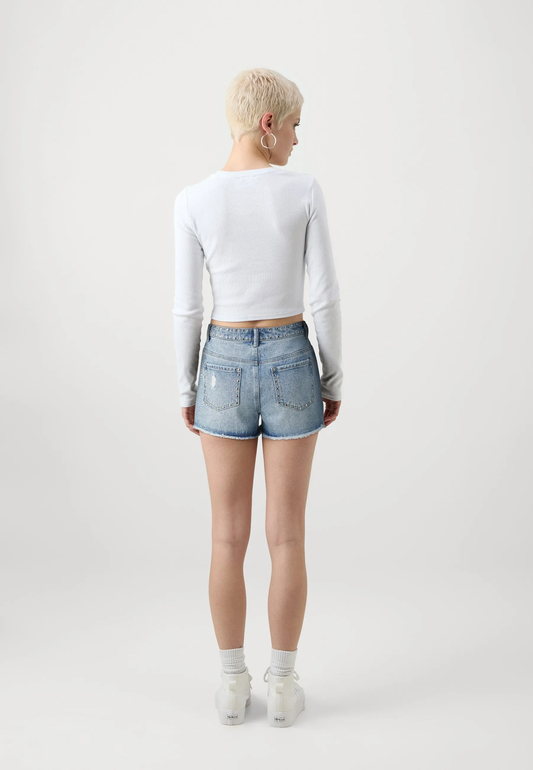 ONLPACY STUDDED - Shorts di jeans