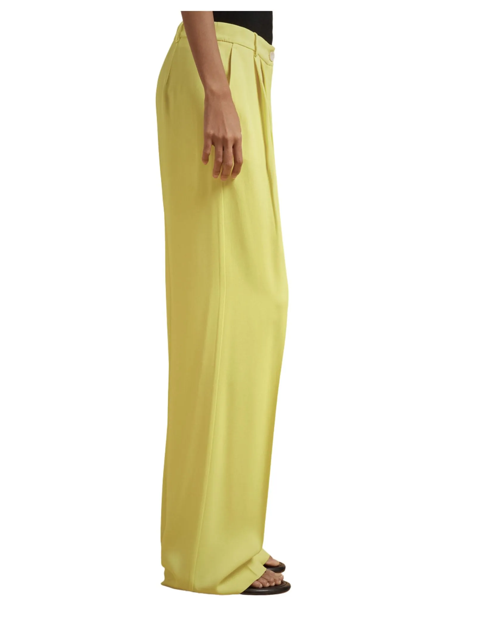 palazzo pants in drap