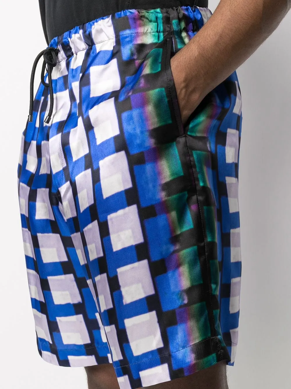 Pantalone corto con elastico