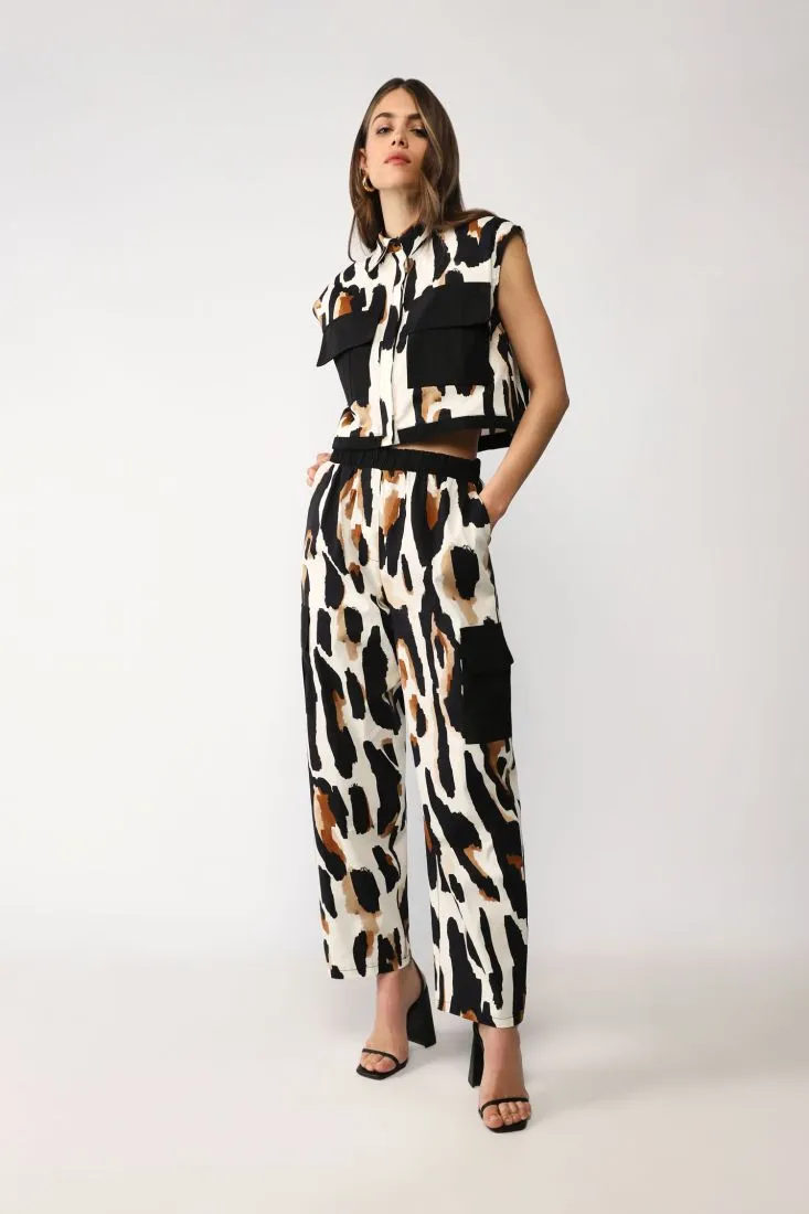 Pantaloni a palazzo fantasia animalier con tasche laterali