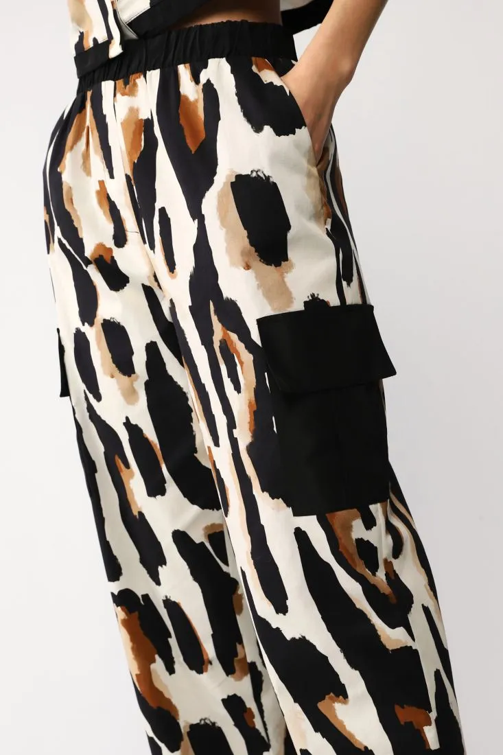 Pantaloni a palazzo fantasia animalier con tasche laterali