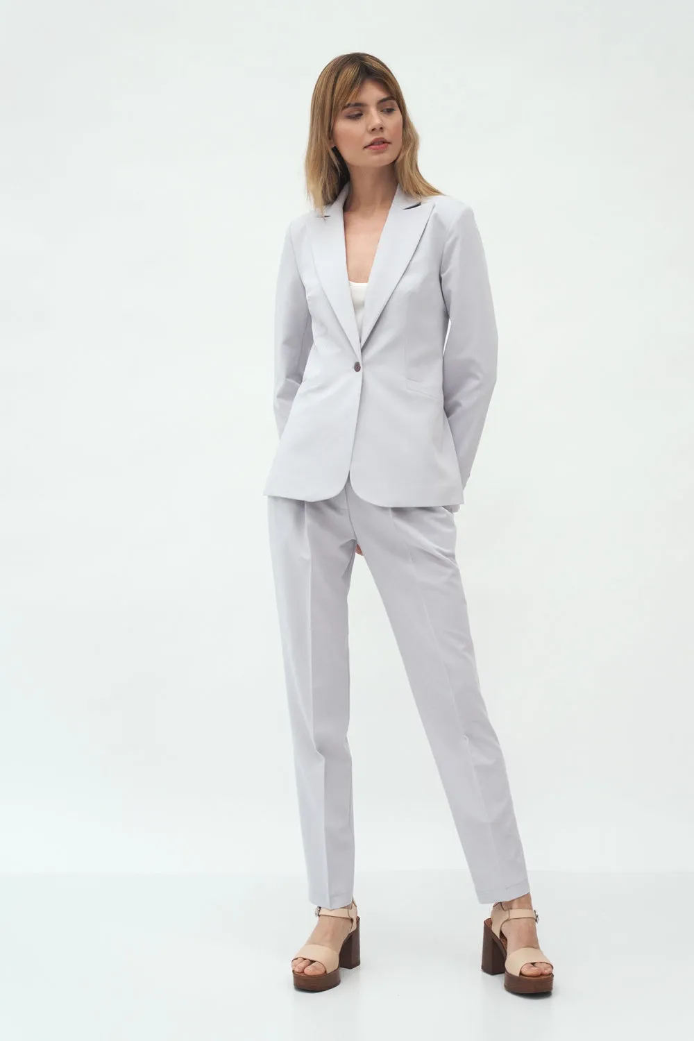 Pantaloni da donna model 152136 Nife