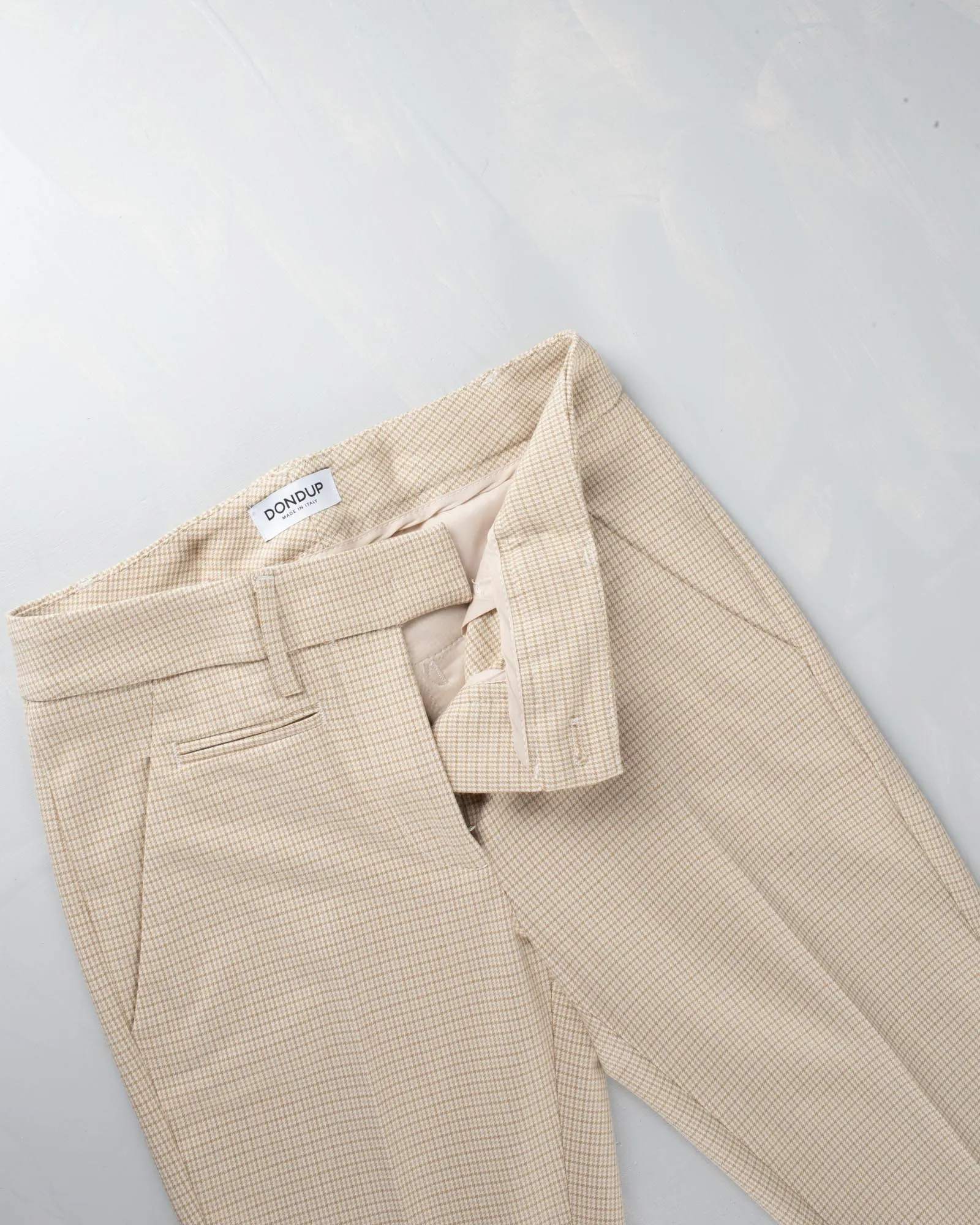 Pantaloni in jersey fantasia microquadro