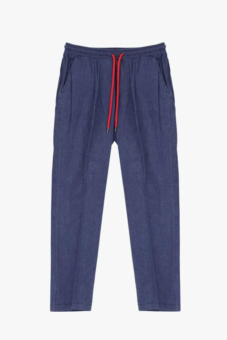 Pantaloni straight monocolour con coulisse e piega stirata