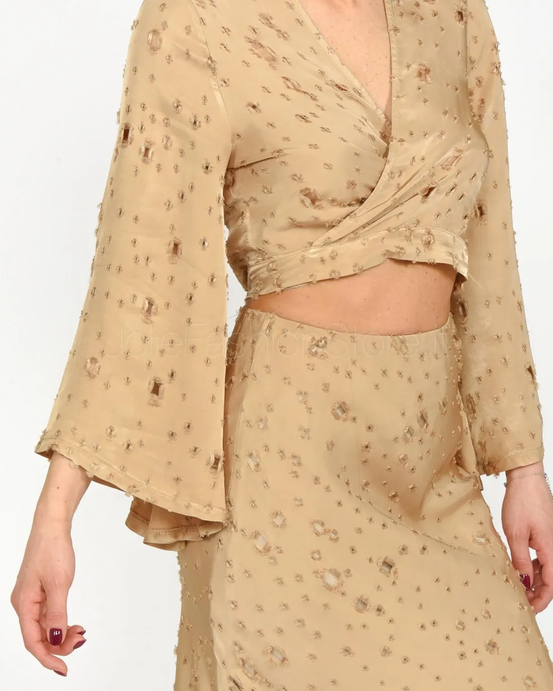 ---------------  ---------------  ---------------  ---------------  --------------Pink Memories Top Beige------