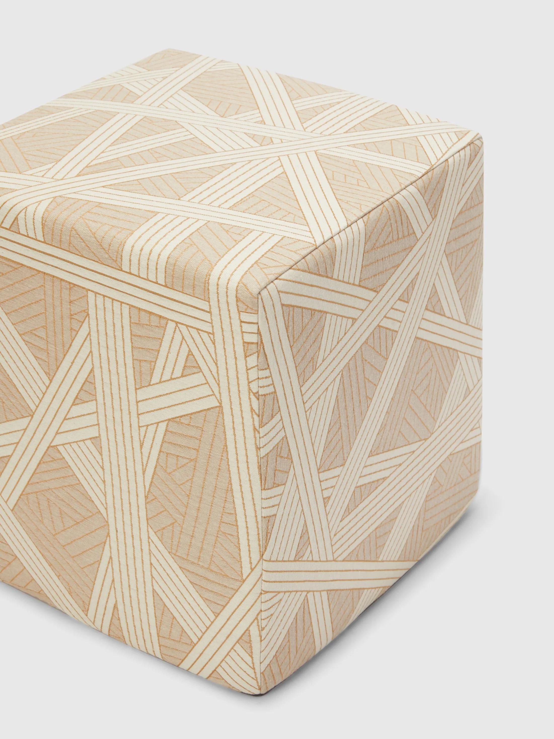 Pouf cubico Nastri 40x40x40 cm con impunture a contrasto