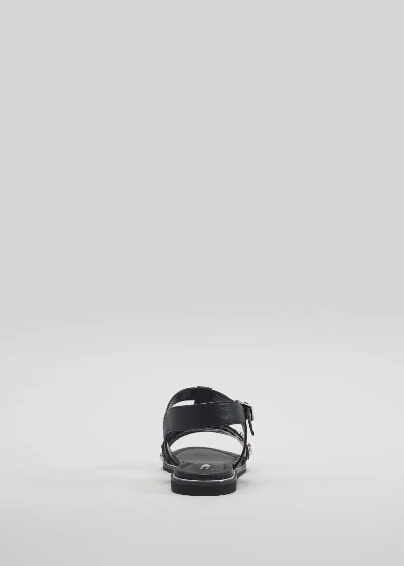 Saldali flat t-bar con borchie e perle