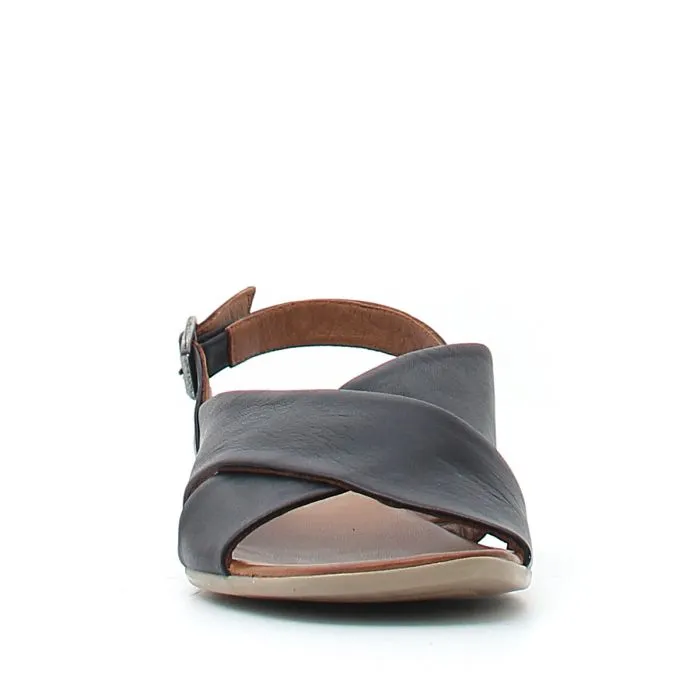 SANDALI IN PELLE