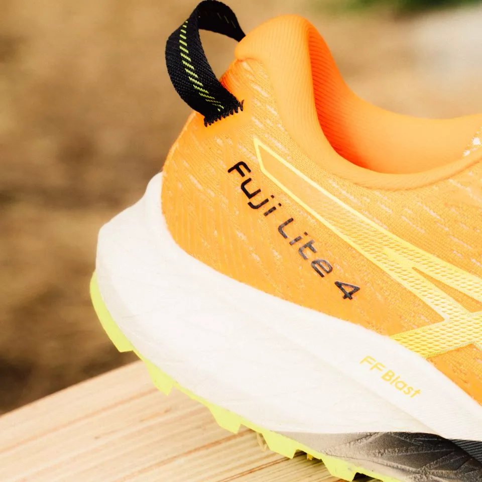 Scarpe per sentieri Asics Fuji Lite 4