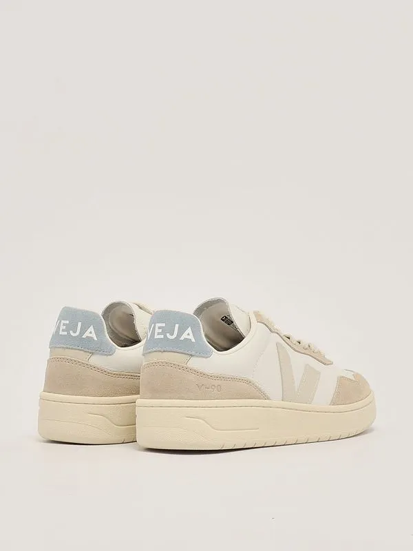 VEJA  Sneakers donna Veja V-90 in suede e pelle liscia Bianco