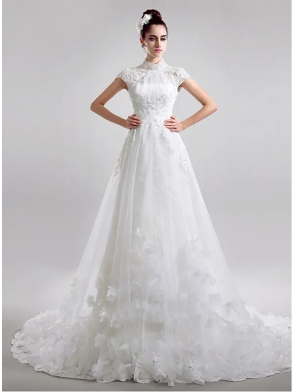 Vestito da Sposa Online Accollato con colletto di pizzo, smanicato con gonna a fiori di raso