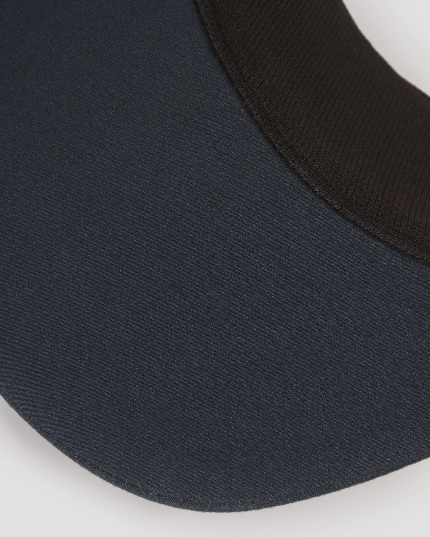 Visiera blu scuro Helly Hansen Crew Visor 2.0 67545-597